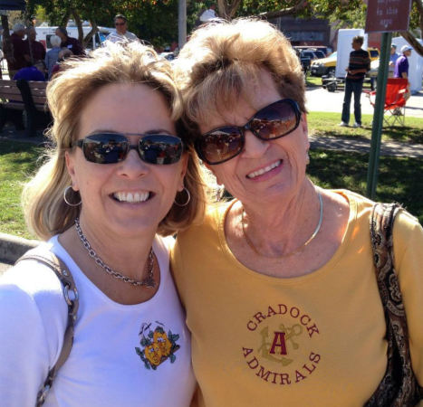 Cradock Alumni and Friends Webmaster, Janie Norris Evans, CHS-60 and beautiful Daughter Tami Evans Overstreet (Manor High '82)